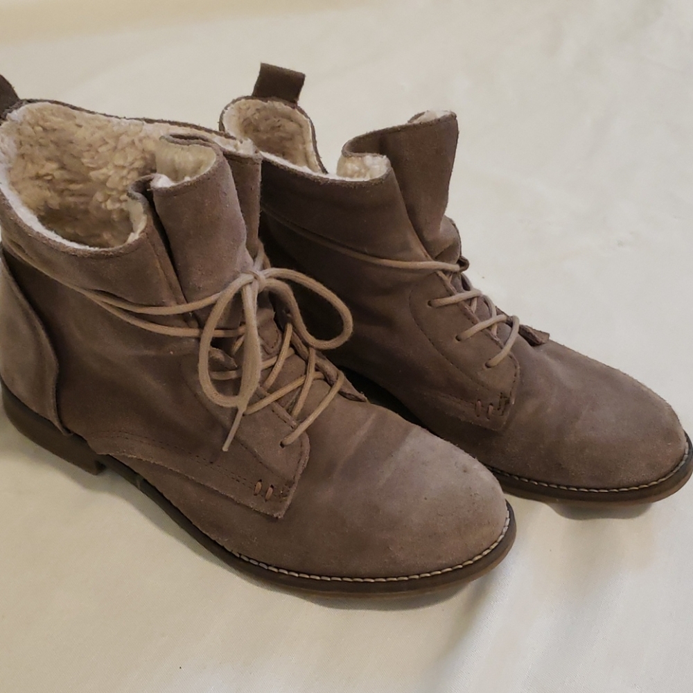 Steve Madden ankle booties
